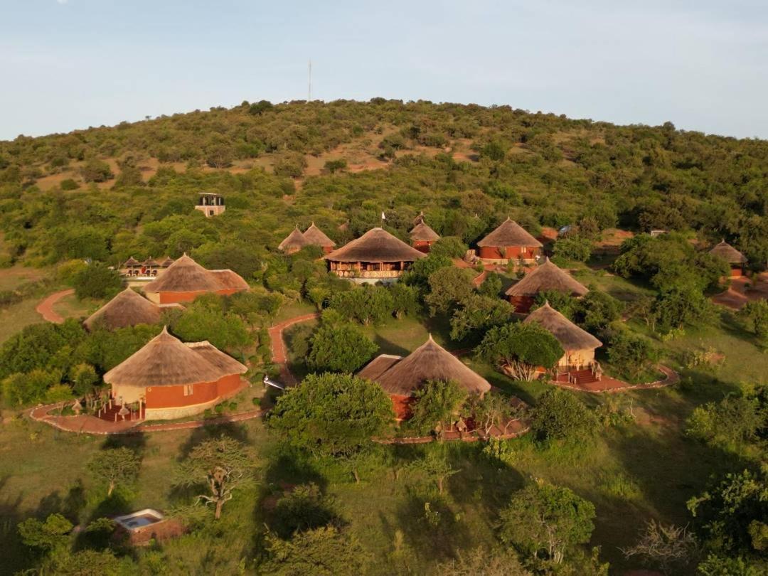 Africa Safari Maasai Boma Villa Серенгети Екстериор снимка